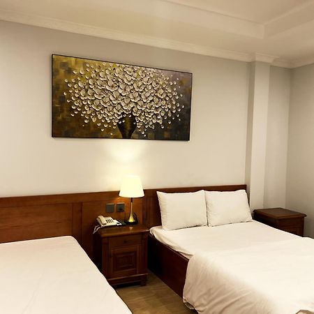 Ven Ho Hotel Hanoï Extérieur photo