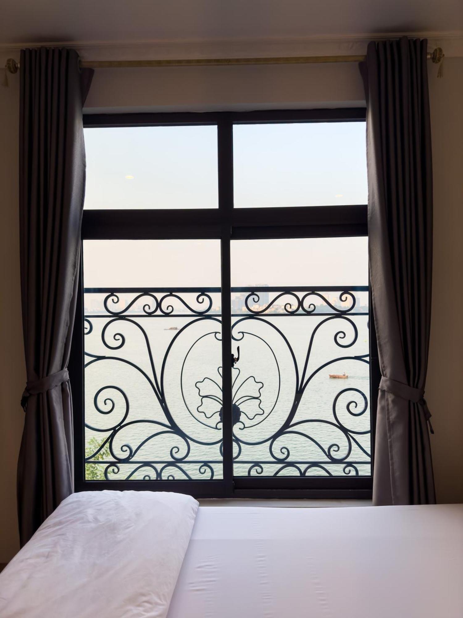 Ven Ho Hotel Hanoï Extérieur photo
