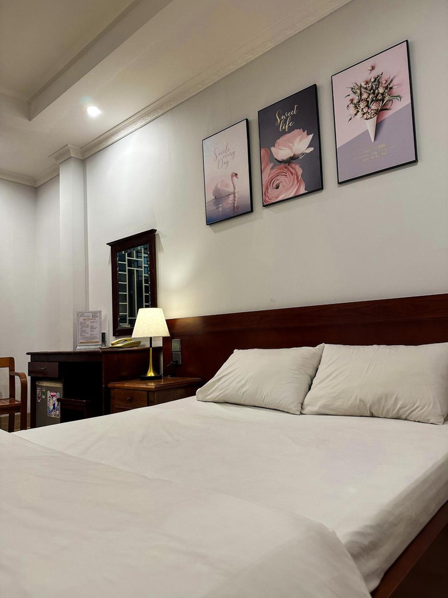 Ven Ho Hotel Hanoï Extérieur photo